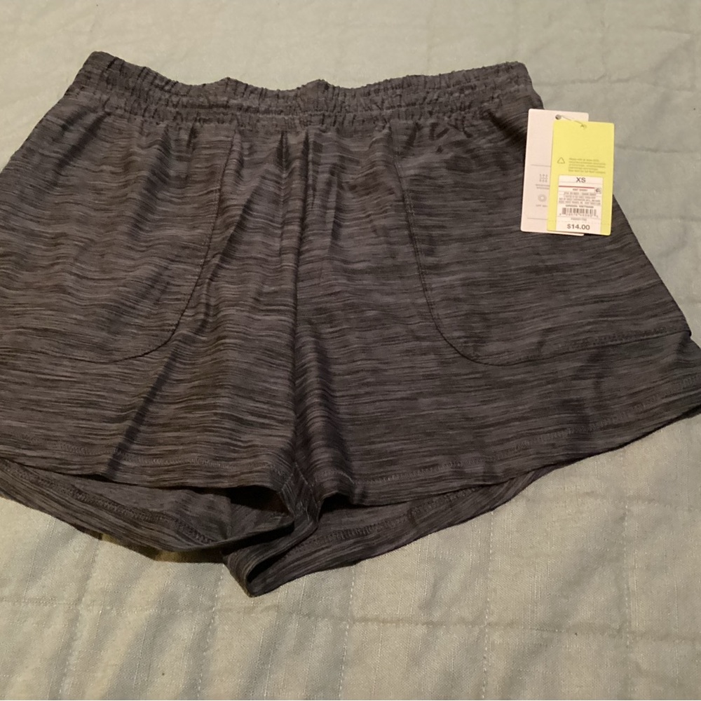 All in motion shorts